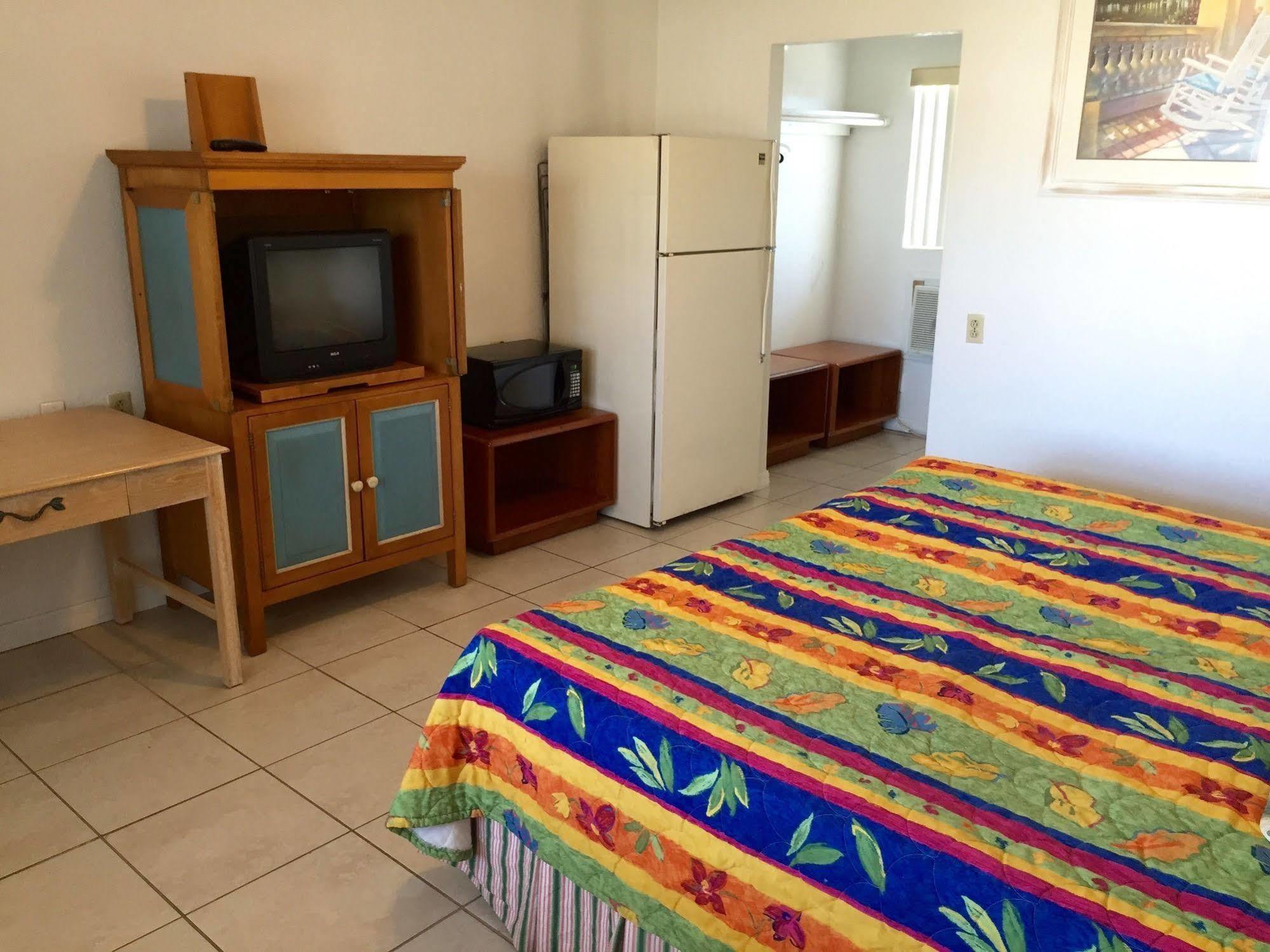 Economy Suites Cypress Gardens Εξωτερικό φωτογραφία